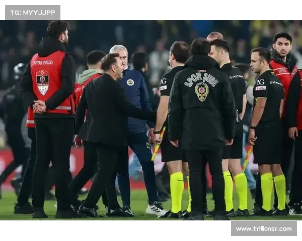 AC米兰锁定尼斯边翼巴尔为左后卫引援目标欲加速转会谈判 AC米兰锁定尼斯边翼巴尔为左后卫引援目标欲加速转会谈判